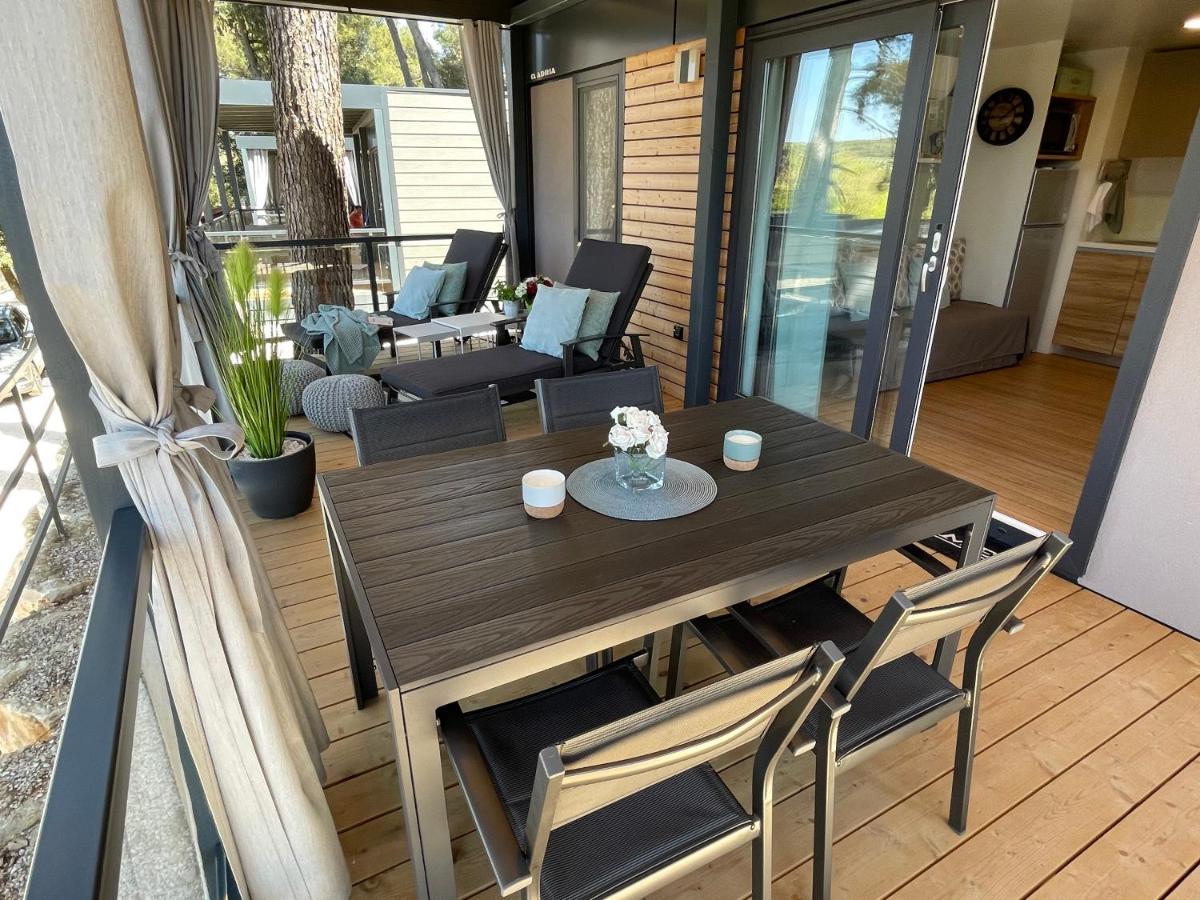 Harmonia Mobile Home Rovinj Eksteriør bilde