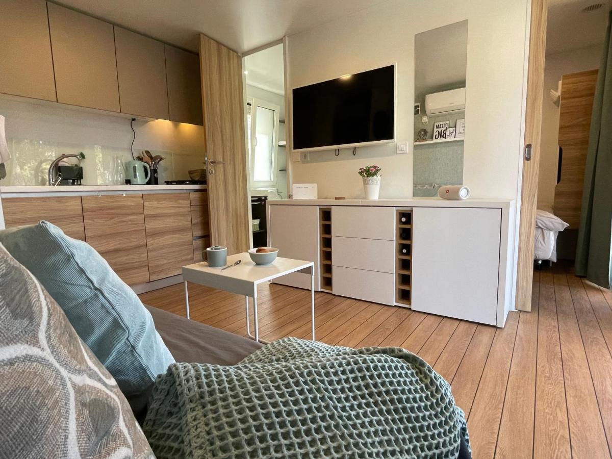 Harmonia Mobile Home Rovinj Eksteriør bilde